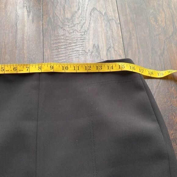 Ted Baker London Comfort Stretch Pencil Skirt front slit size 4 GUC - Picture 7 of 9